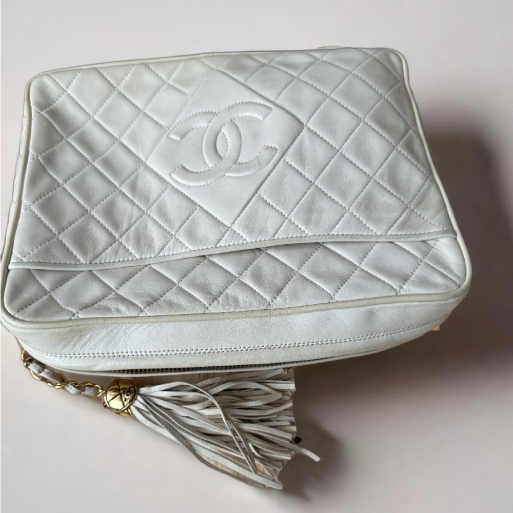 Chanel Quilted CC Tassel Camera Bag Cream /with COA - Picture 6 of 15